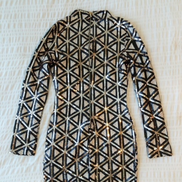 Sequin Black and Gold Bodycon Dress - Picture 3 of 6